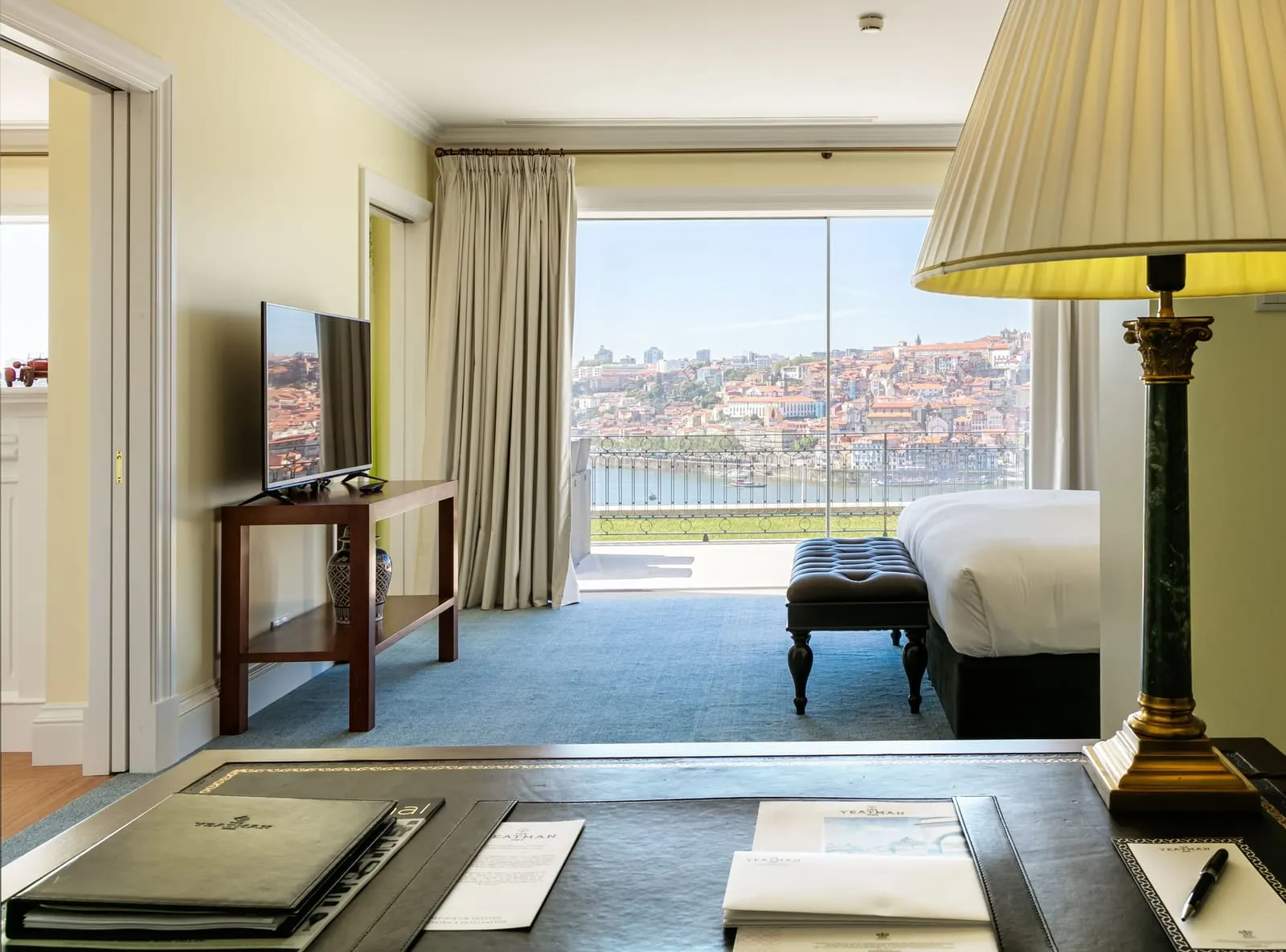 The Yeatman: A room with the river outside the window