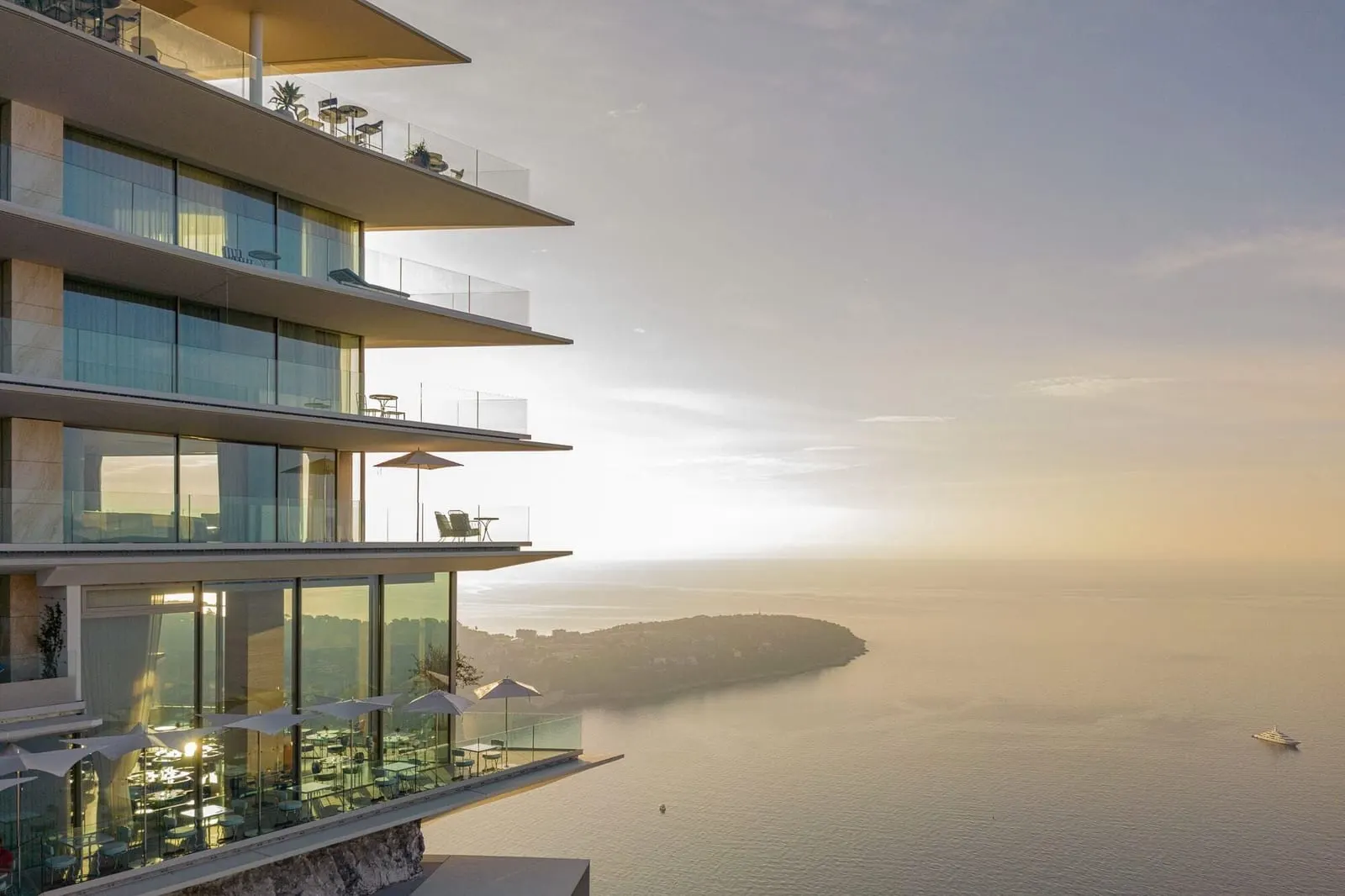 The Maybourne Riviera: The building