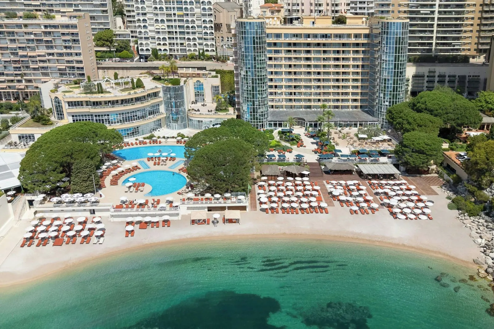 Le Méridien Beach Plaza: Pool and private beach from above