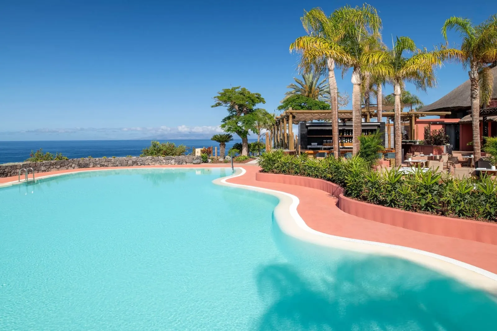 The Ritz-Carlton Tenerife, Abama: Curved pool edge above the ocean