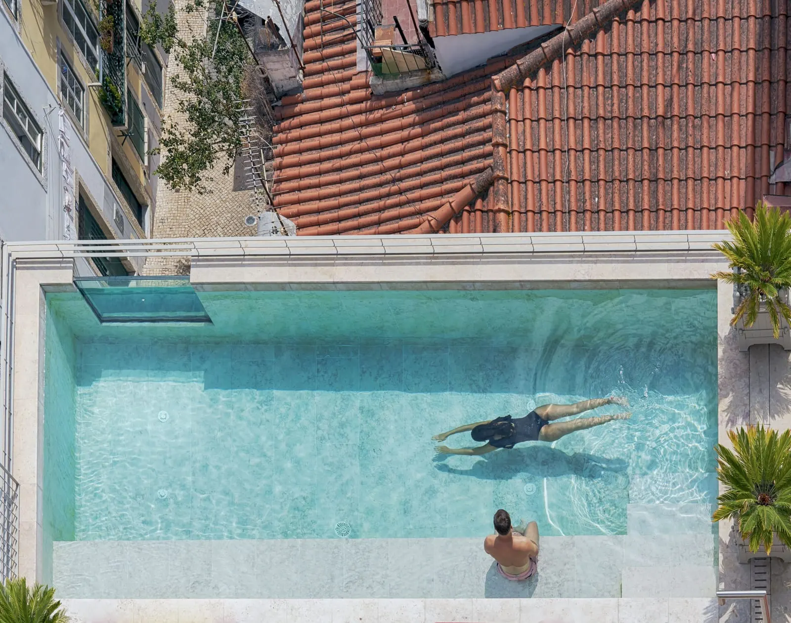 Verride Palácio Santa Catarina: The rooftop pool