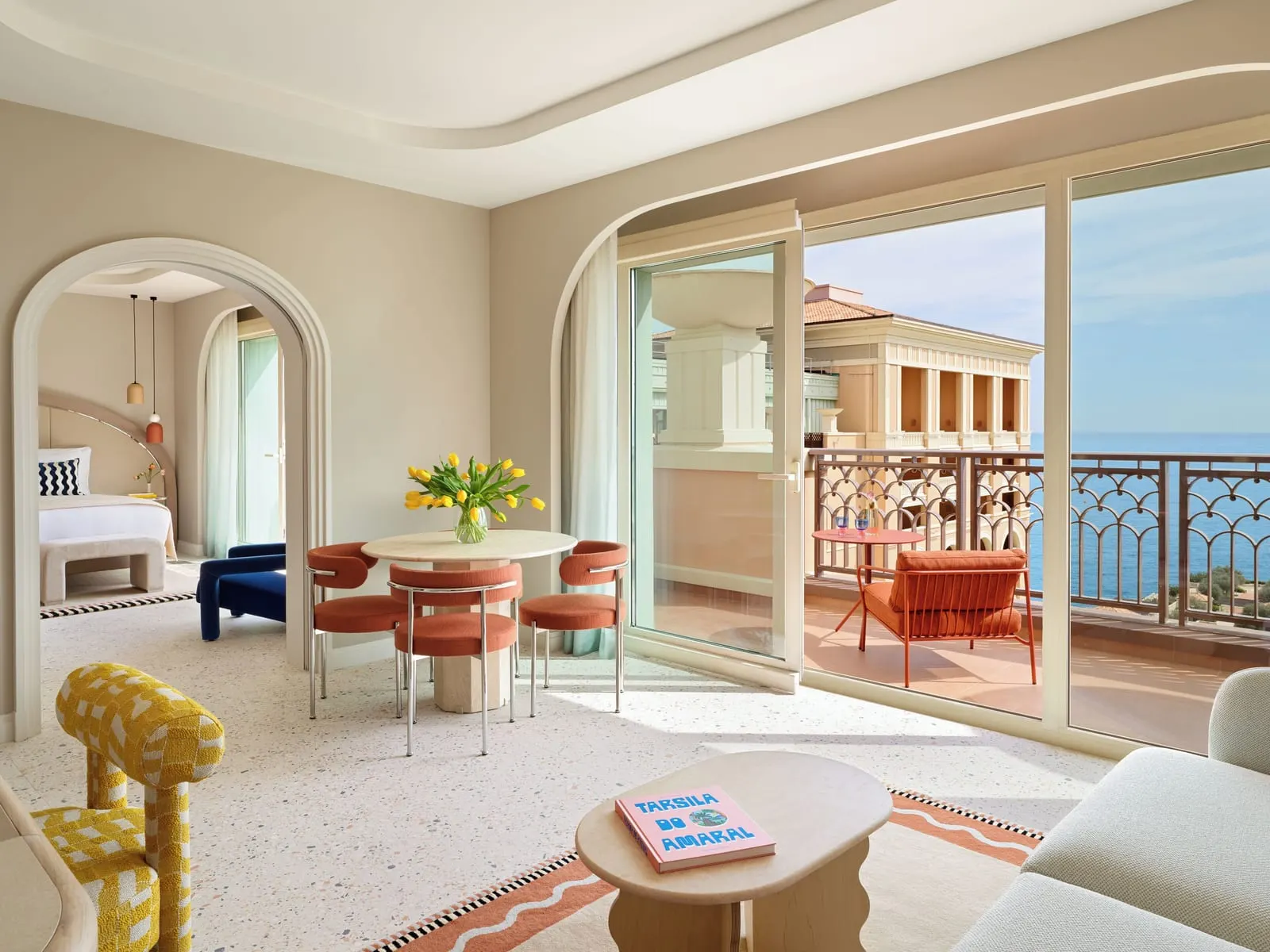 Monte-Carlo Bay Hotel & Resort: Guest room with balcony