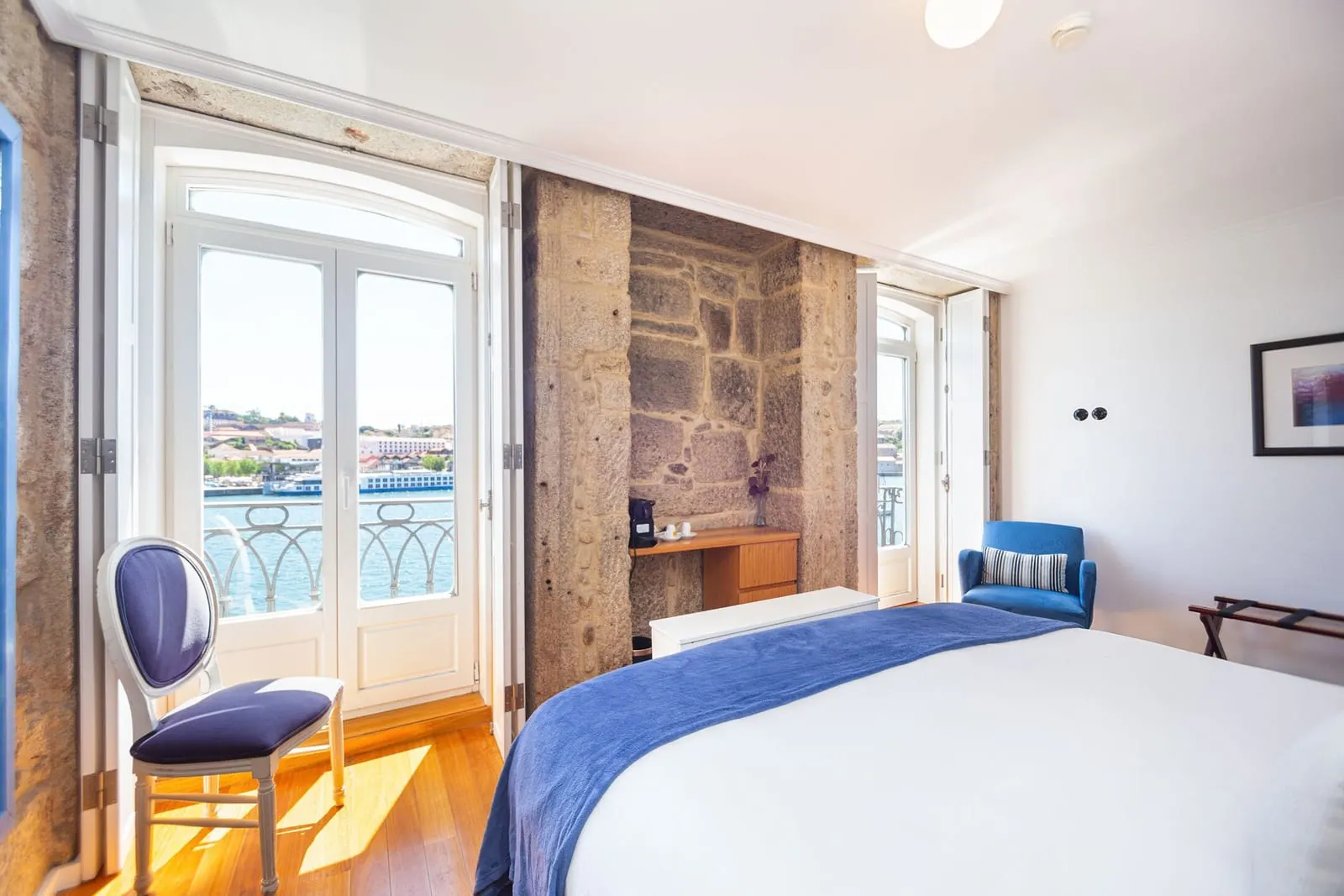 1872 River House: Superior Room with River View