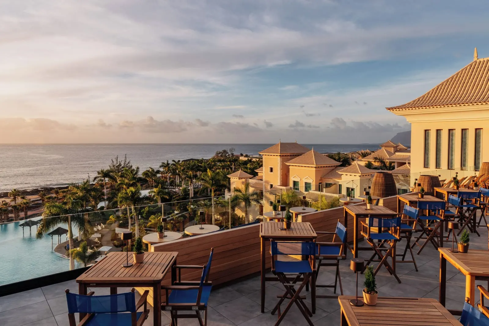 Gran Meliá Palacio de Isora: Rooftop terrace at sunset