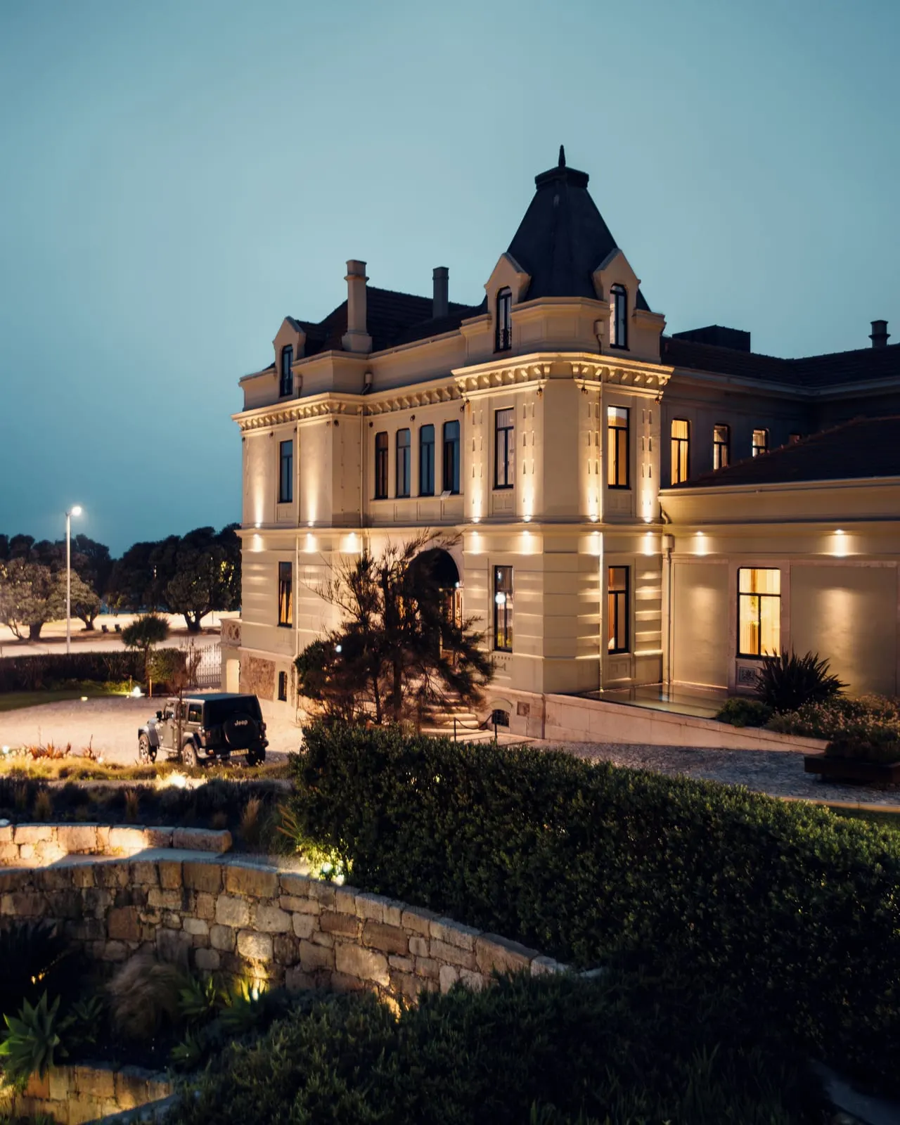 Vila Foz Hotel & Spa: The palace at dusk