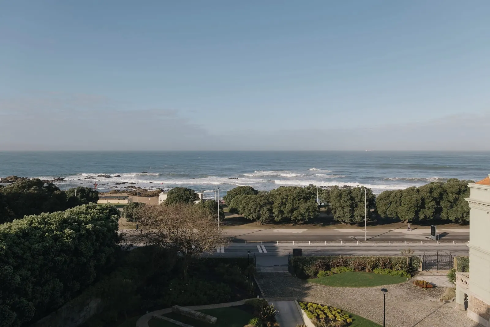Vila Foz Hotel & Spa: The Atlantic across the road
