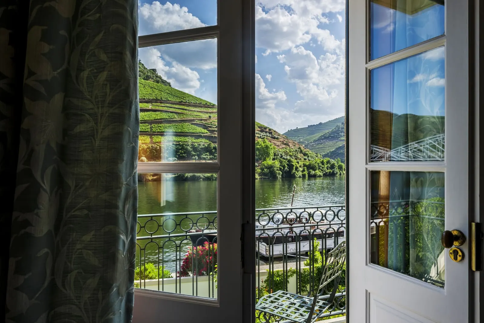 The Vintage House Hotel: A balcony room over the Douro