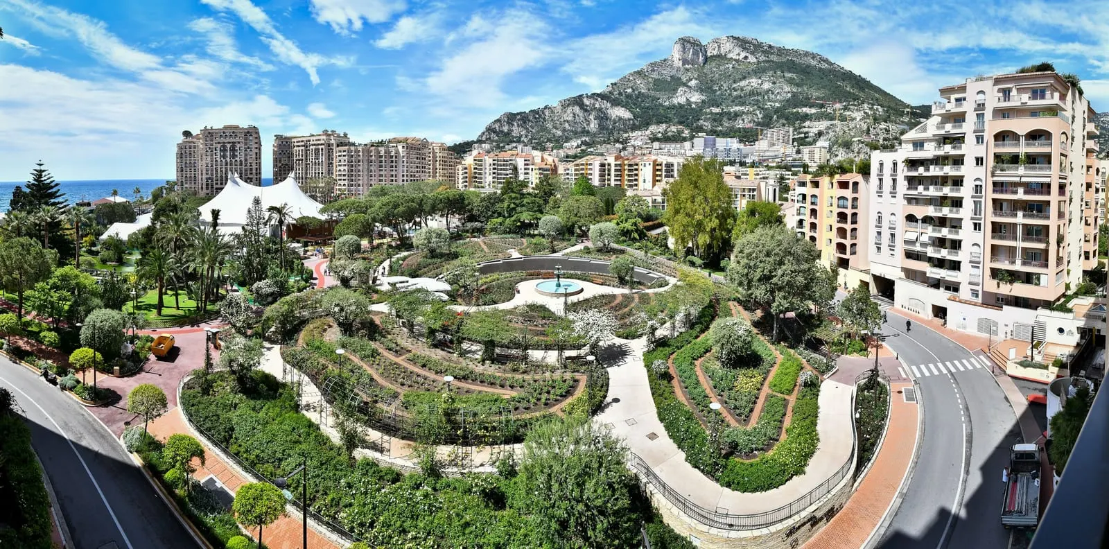 Columbus Hotel Monte-Carlo: The Princess Grace rose garden