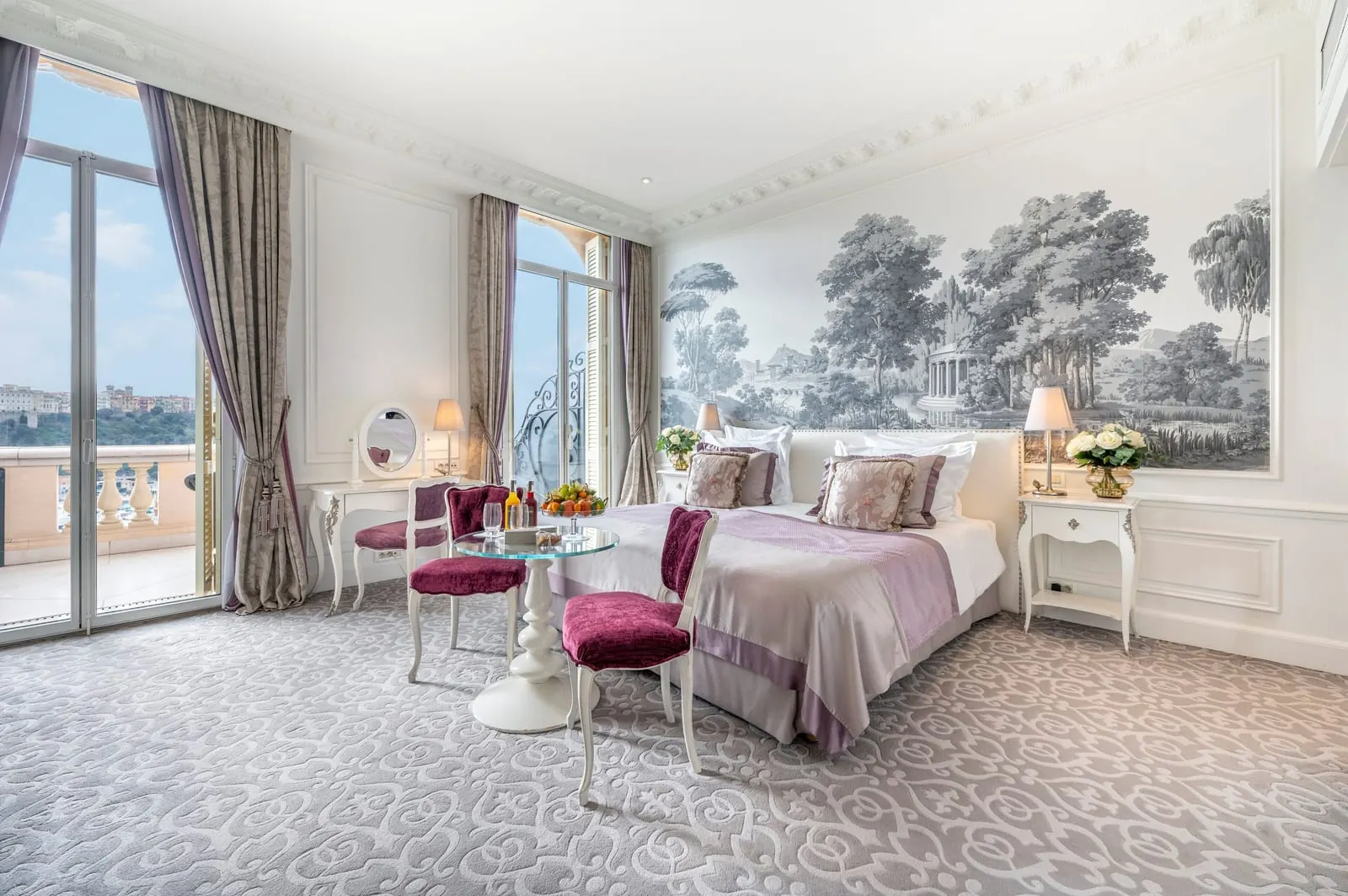 Hôtel Hermitage Monte-Carlo: Bedroom opening onto a terrace