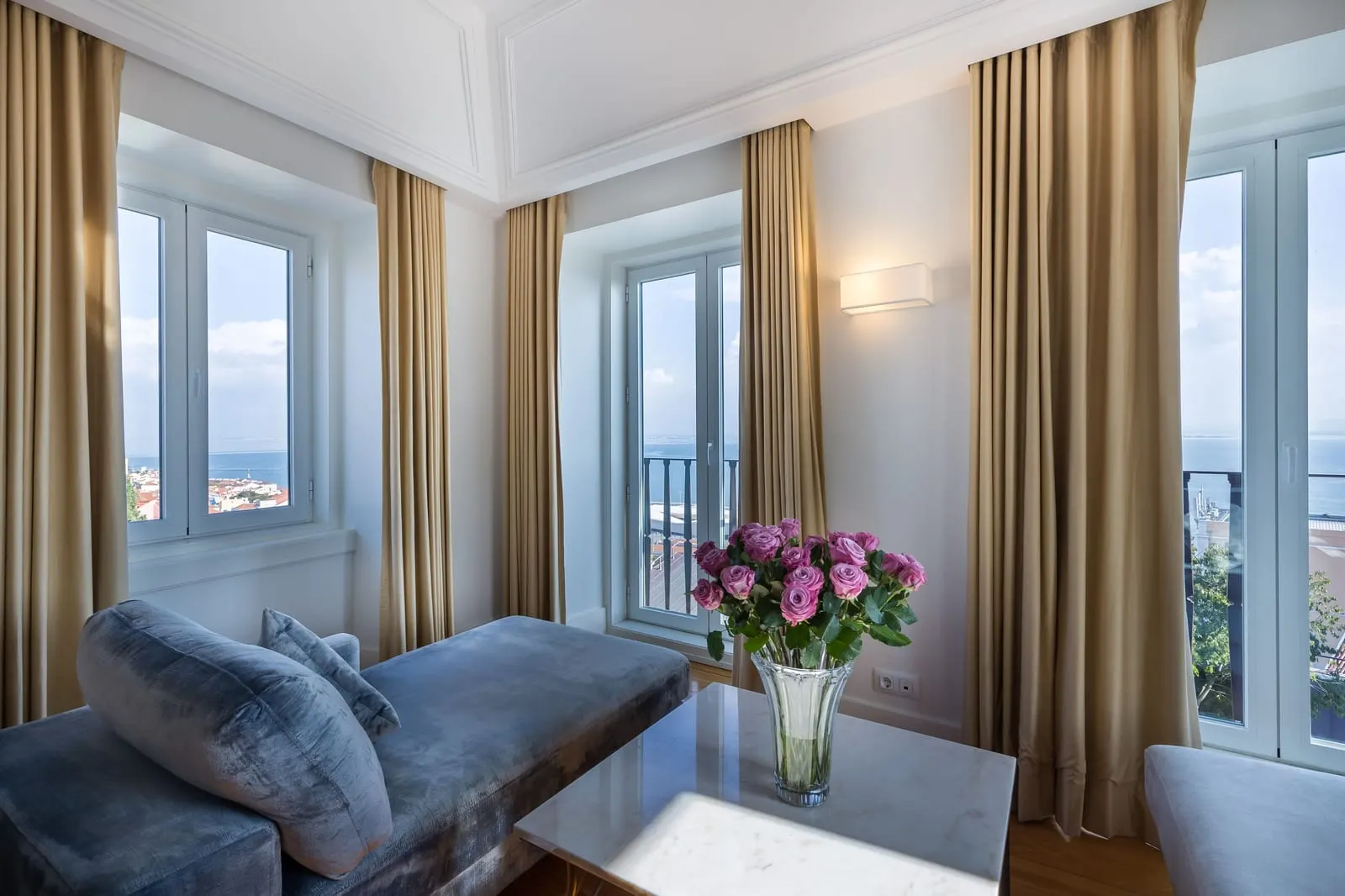 Santiago de Alfama: Suite with a view