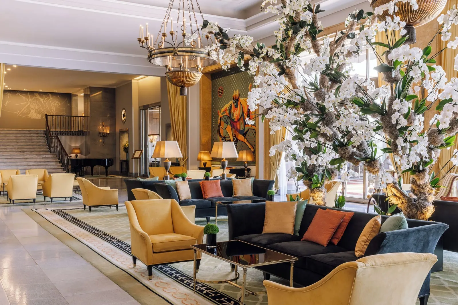 Four Seasons Hotel Ritz Lisbon: Lobby lounge