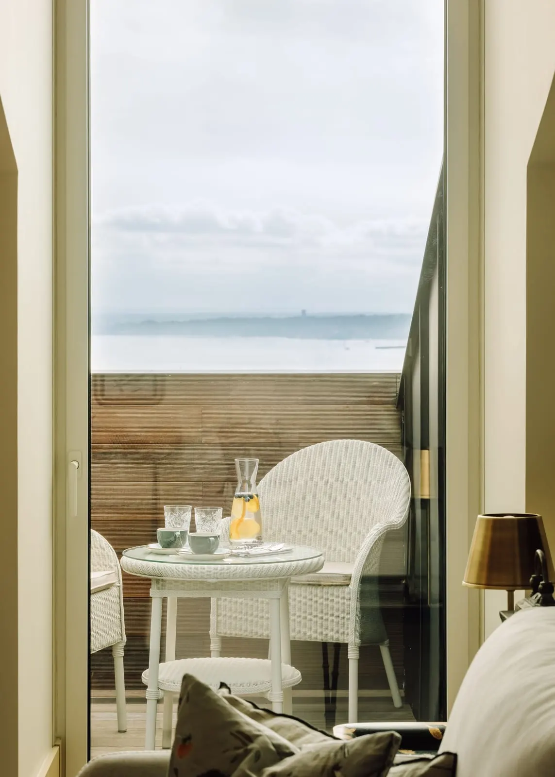 The Ivens: Balcony table for two