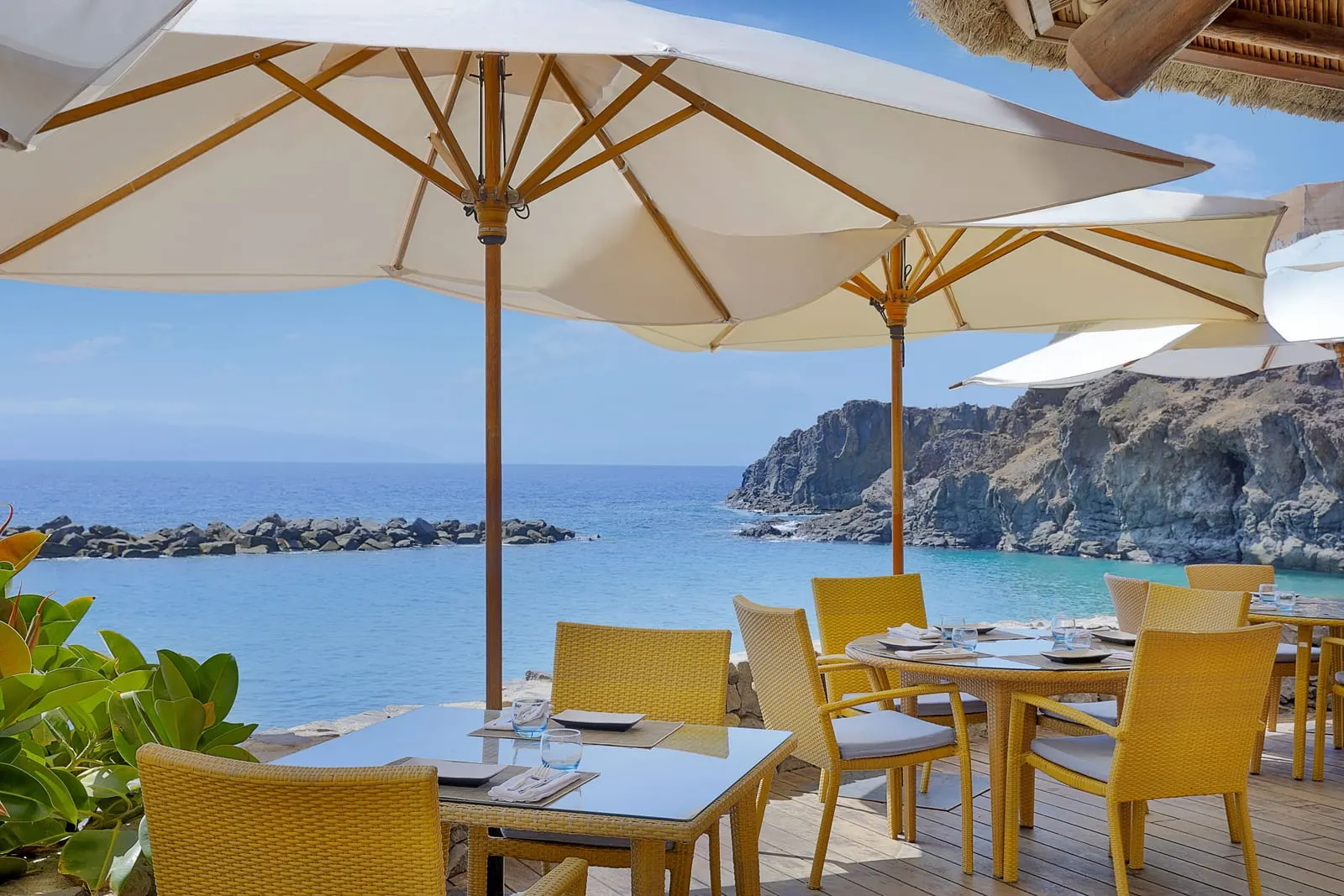 The Ritz-Carlton Tenerife, Abama: Seaside dining terrace