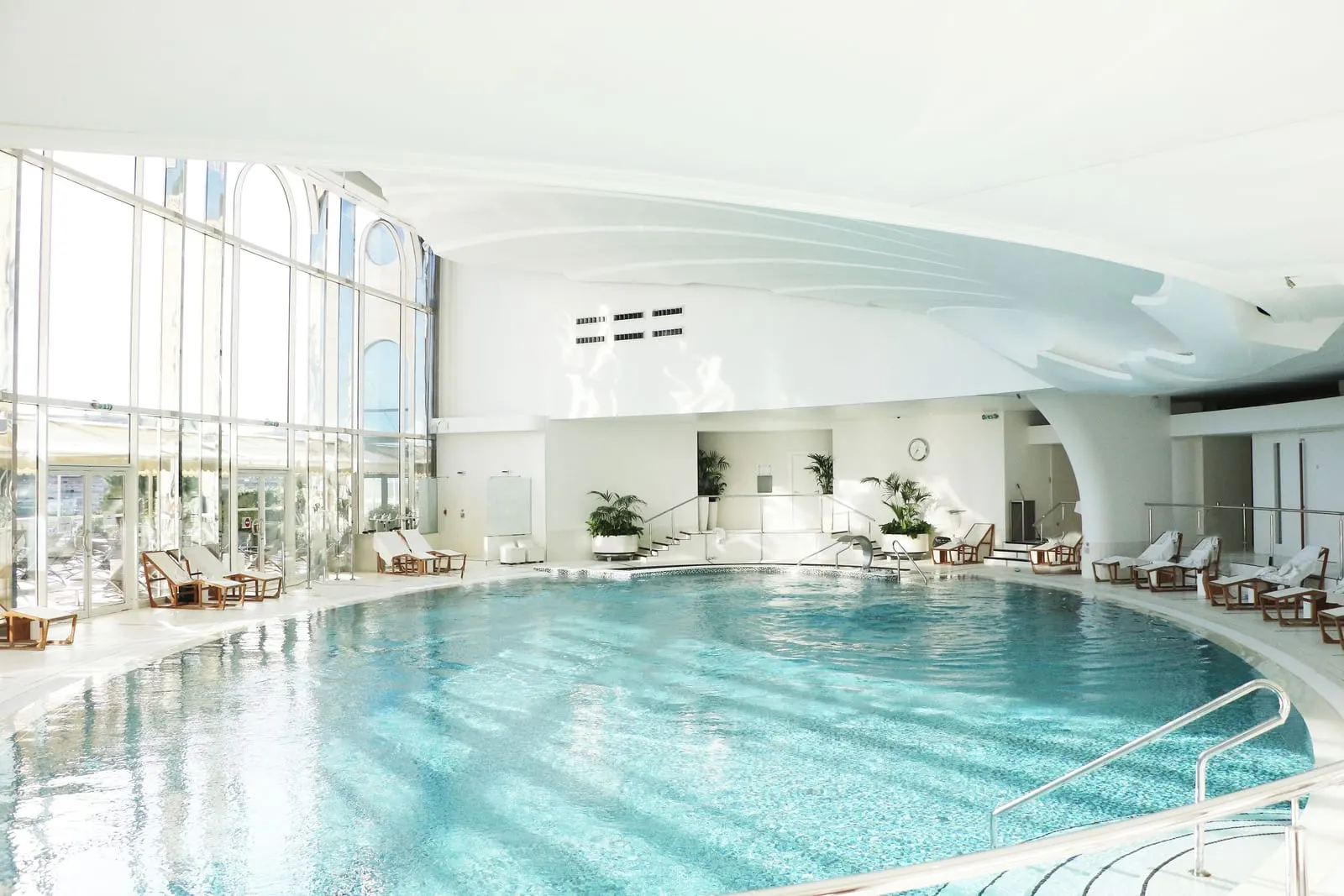 Hôtel de Paris Monte-Carlo: The indoor pool